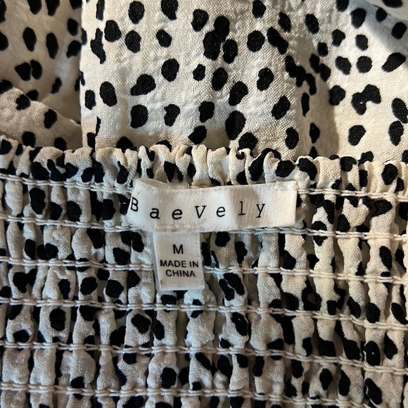 BaeVely NWOT white with black dots dress size medium - Picture 2 of 8